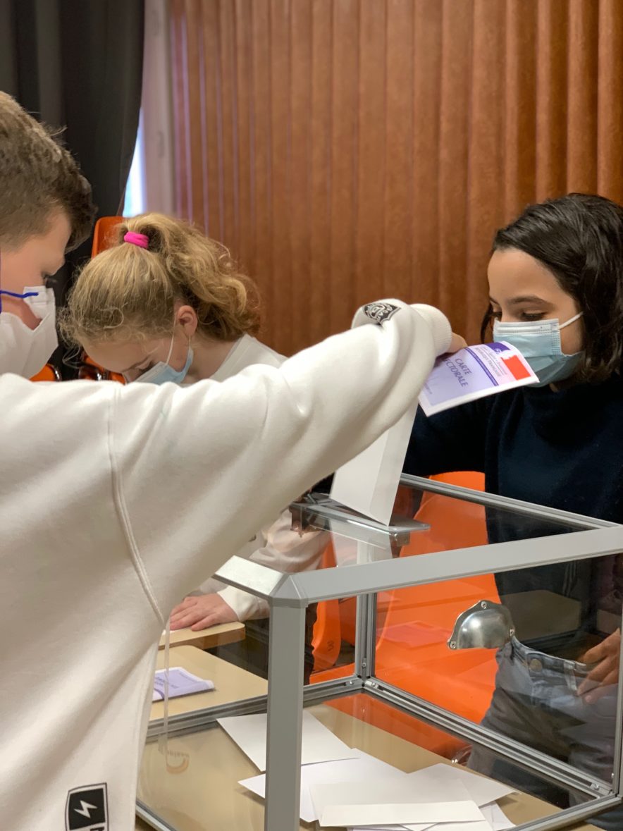 Une élection de délégués en conditions réelles pour les CM2 B !