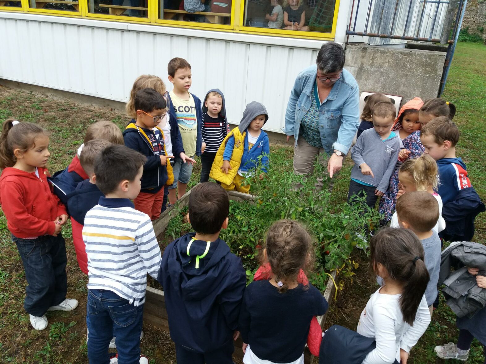 An distro-skol er skol-vamm- La rentrée en maternelle bilingue